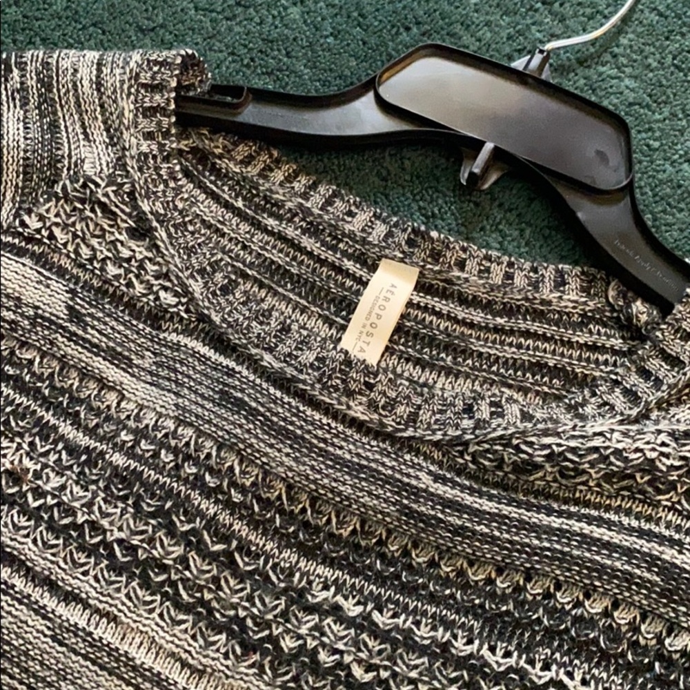 Aeropostale b&w sweater